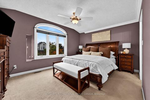 Photo 19 at 4 Brecken Drive, Keswick South, Georgina