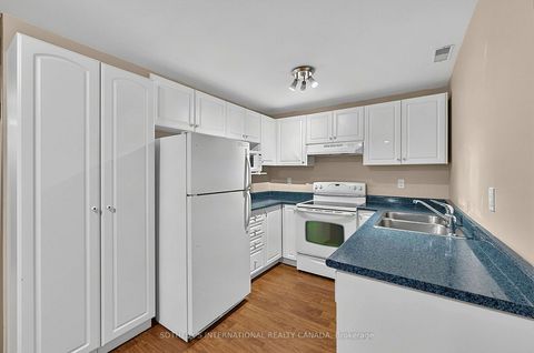 Photo 35 at 4 Brecken Drive, Keswick South, Georgina