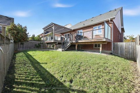 Photo 41 at 4 Brecken Drive, Keswick South, Georgina