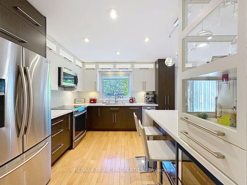 Photo 9 at 338 Brownridge Drive, Brownridge, Vaughan