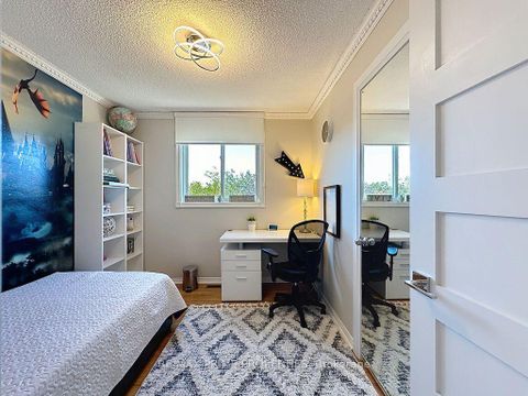 Photo 14 at 338 Brownridge Drive, Brownridge, Vaughan