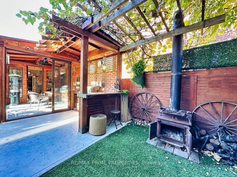 Photo 17 at 338 Brownridge Drive, Brownridge, Vaughan
