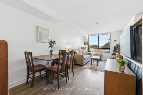 Photo 1 at 404 - 117 Gerrard Street E, Yonge Corridor, Toronto