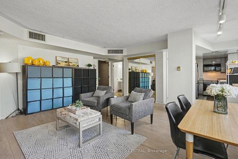 Photo 4 at 601 - 7 Broadway Avenue, Mount Pleasant West, Toronto