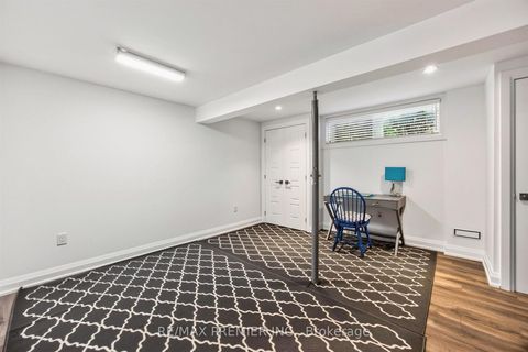 Photo 28 at 31 Malaren Road, Maple, Vaughan