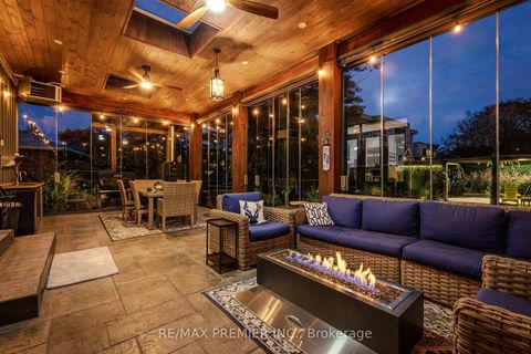 Photo 37 at 31 Malaren Road, Maple, Vaughan