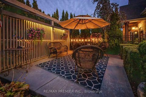 Photo 38 at 31 Malaren Road, Maple, Vaughan