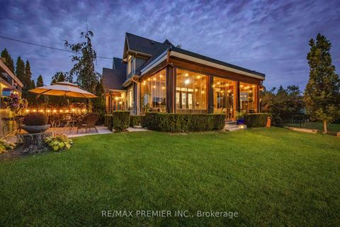 Photo 44 at 31 Malaren Road, Maple, Vaughan
