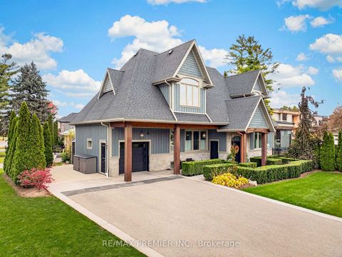 Photo 46 at 31 Malaren Road, Maple, Vaughan