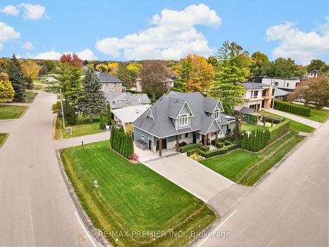 Photo 48 at 31 Malaren Road, Maple, Vaughan