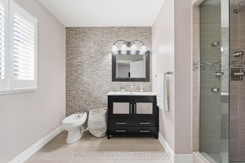 Photo 18 at 414 Belview Avenue, East Woodbridge, Vaughan