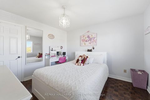 Photo 24 at 414 Belview Avenue, East Woodbridge, Vaughan