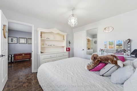 Photo 25 at 414 Belview Avenue, East Woodbridge, Vaughan