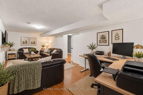 Photo 28 at 414 Belview Avenue, East Woodbridge, Vaughan