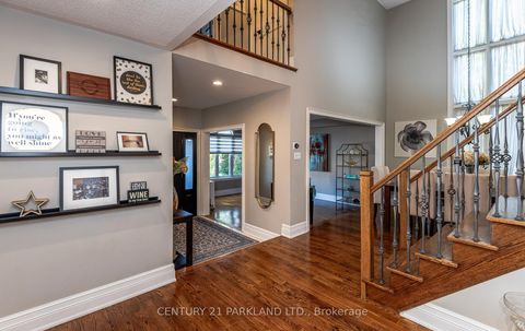 Photo 5 at 164 Carlyle Crescent, Aurora Highlands, Aurora