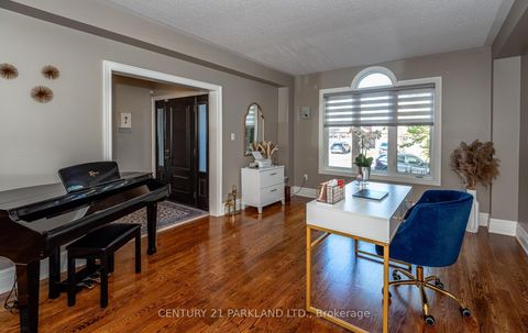 Photo 6 at 164 Carlyle Crescent, Aurora Highlands, Aurora