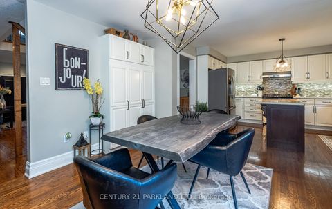 Photo 7 at 164 Carlyle Crescent, Aurora Highlands, Aurora