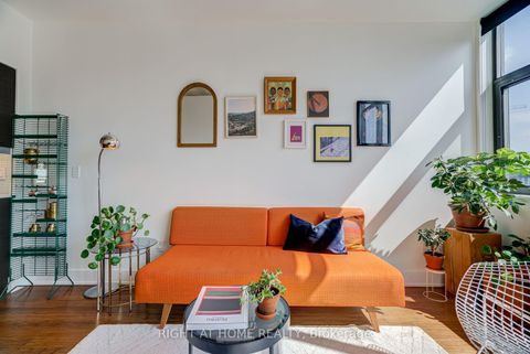 Photo 9 at 805 - 90 Trinity Street, Moss Park, Toronto