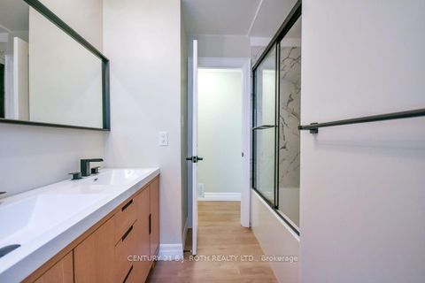 Photo 14 at 118 Marshall Street, Allandale Heights, Barrie