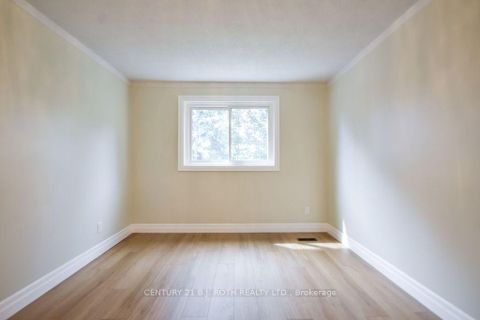 Photo 22 at 118 Marshall Street, Allandale Heights, Barrie