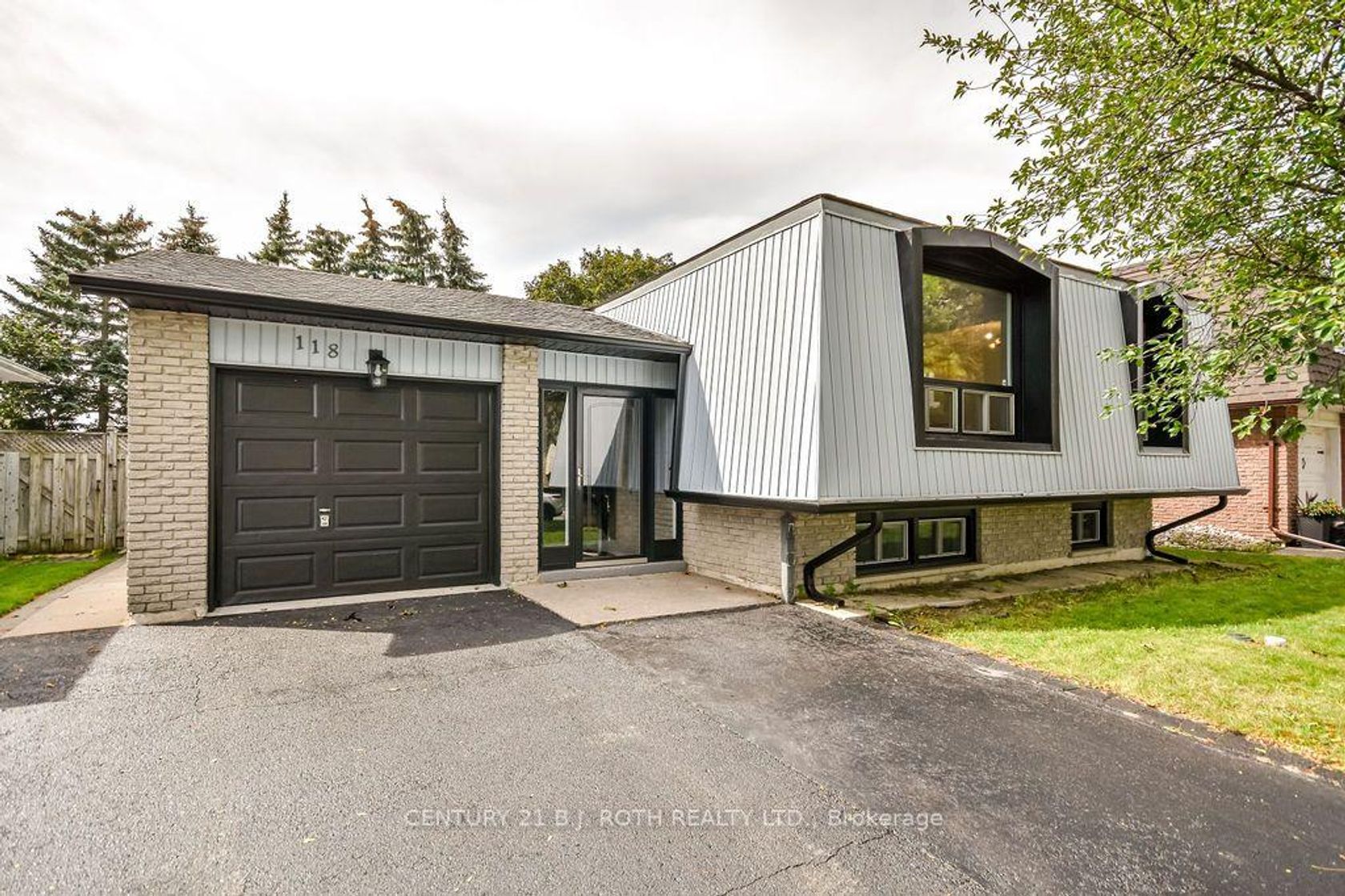 118 Marshall Street, Allandale Heights, Barrie photo number 2