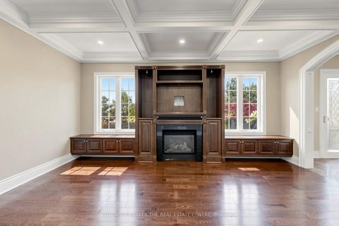 Photo 10 at 20 Shalom Aleichem Court, Patterson, Vaughan