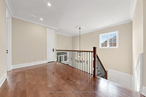 Photo 16 at 20 Shalom Aleichem Court, Patterson, Vaughan