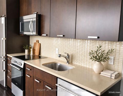 Photo 2 at 3809 - 295 Adelaide Street W, Waterfront Communities C1, Toronto