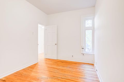 Photo 13 at 13 Euclid Avenue, Bellwoods, Toronto