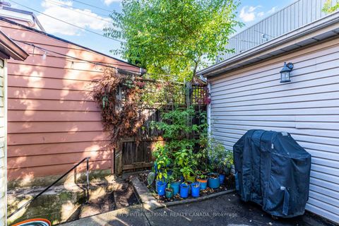 Photo 31 at 13 Euclid Avenue, Bellwoods, Toronto
