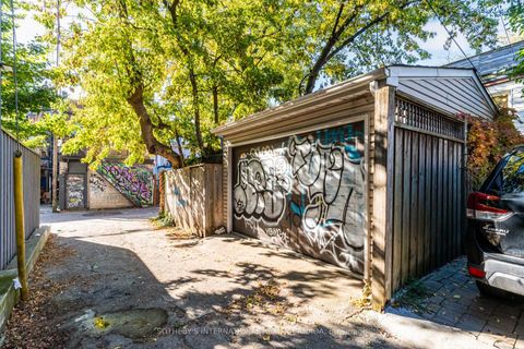 Photo 35 at 13 Euclid Avenue, Bellwoods, Toronto