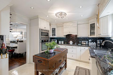 Photo 16 at 9 Hyde Park Drive, Doncrest, Richmond Hill