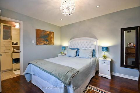Photo 18 at 9 Hyde Park Drive, Doncrest, Richmond Hill