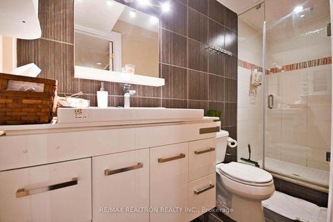 Photo 24 at 9 Hyde Park Drive, Doncrest, Richmond Hill