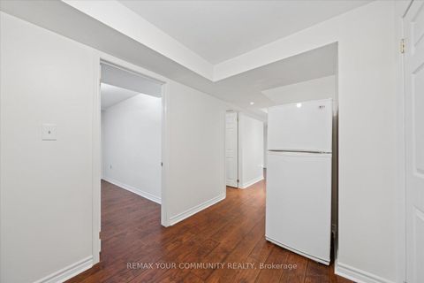 Photo 41 at 102 Edmund Seager Drive, Uplands, Vaughan