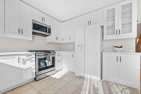 Photo 5 at 63 Billingham Heights, Bayview Wellington, Aurora