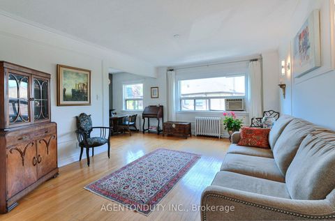 Photo 4 at 17 - 1646 Bathurst Street, Cedarvale, Toronto