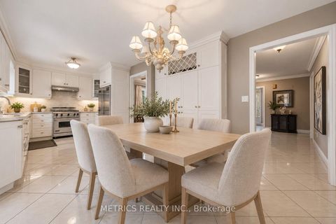 Photo 10 at 168 Fieldgate Drive, Maple, Vaughan