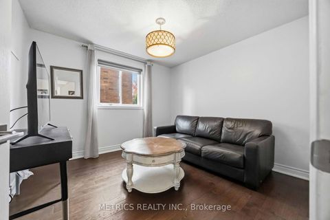 Photo 19 at 168 Fieldgate Drive, Maple, Vaughan