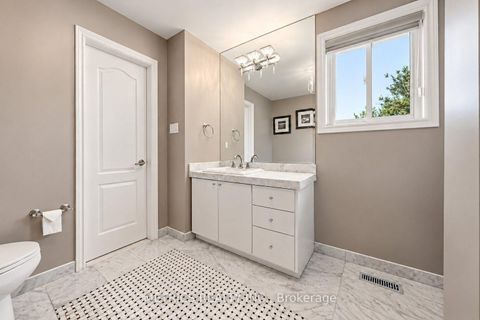 Photo 27 at 168 Fieldgate Drive, Maple, Vaughan