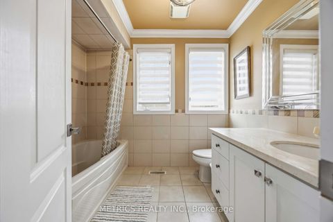 Photo 32 at 168 Fieldgate Drive, Maple, Vaughan