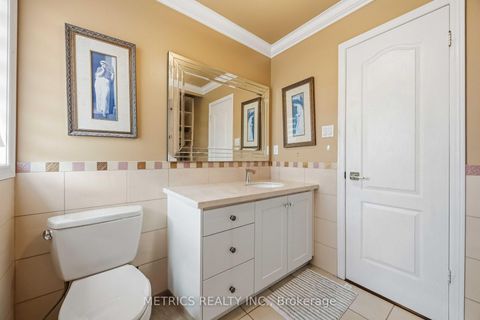 Photo 33 at 168 Fieldgate Drive, Maple, Vaughan