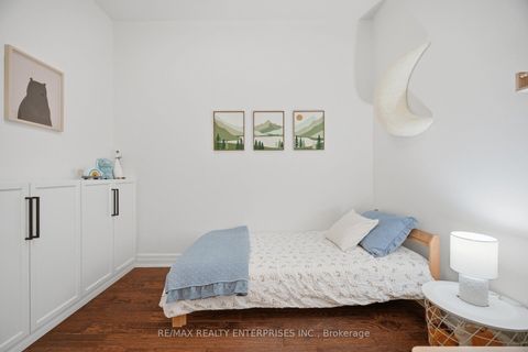 Photo 14 at 103 - 2855 Bloor Street W, Queensway, Toronto