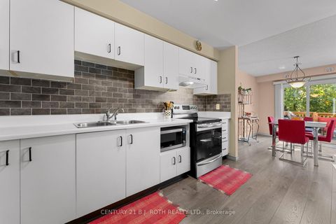 Photo 6 at 74 Ritva Court E, North Richvale, Richmond Hill