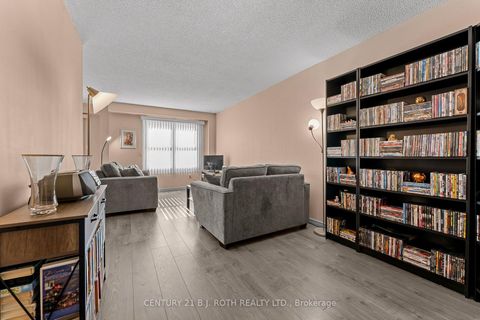 Photo 15 at 74 Ritva Court E, North Richvale, Richmond Hill