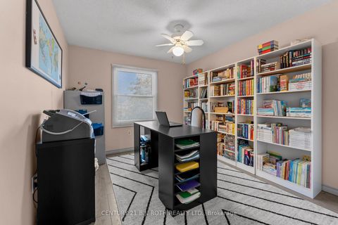 Photo 17 at 74 Ritva Court E, North Richvale, Richmond Hill