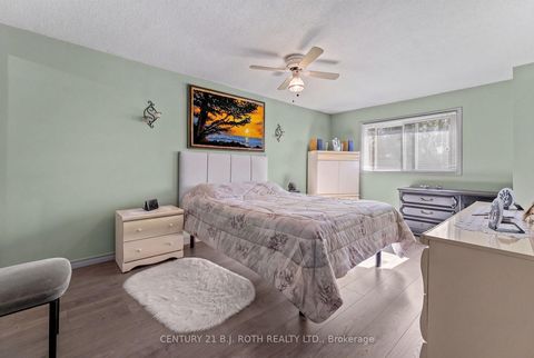 Photo 19 at 74 Ritva Court E, North Richvale, Richmond Hill