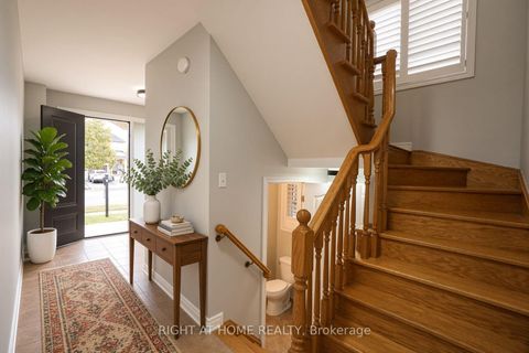 Photo 3 at 388 Vellore Park Avenue, Vellore Village, Vaughan