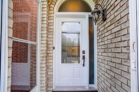 Photo 1 at 304 Charlton Avenue, Brownridge, Vaughan