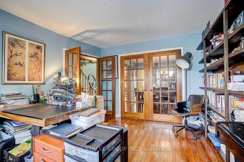 Photo 10 at 304 Charlton Avenue, Brownridge, Vaughan